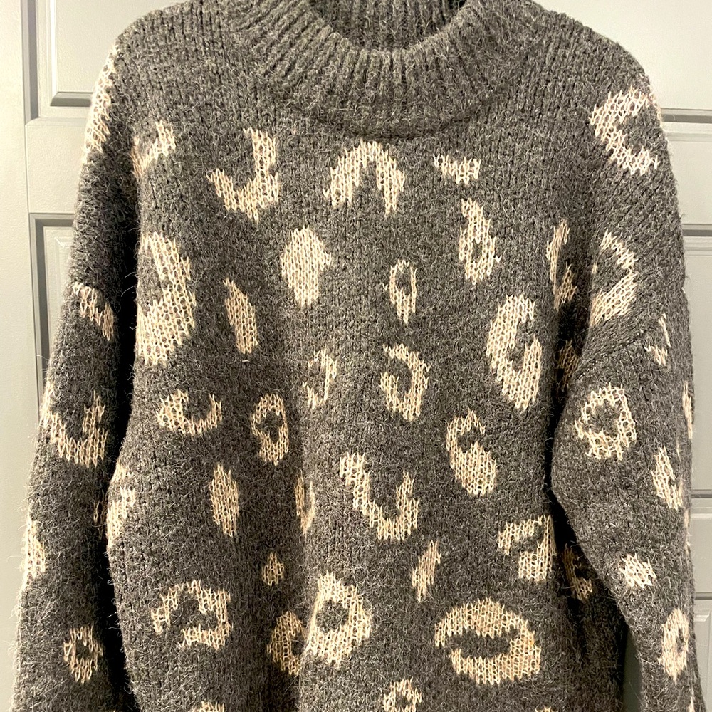 Cozy Cheetah Sweat XL Grey